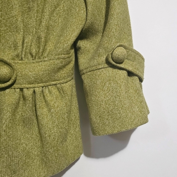 Tabitha Anthropologie Crop Jacket Size 8 Green Ruffle Collar Button 3/4 Sleeves - Picture 3 of 10